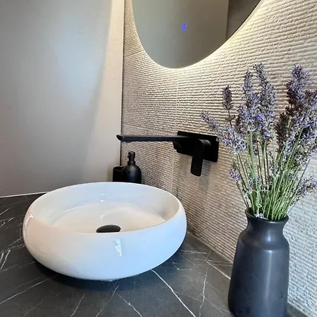 Veros